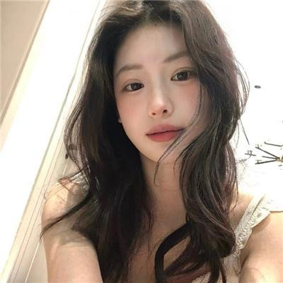 小安妮封面